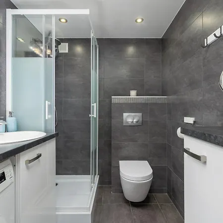 Przytulny Apartament W Centrum Krakowa By Renters Cracovia